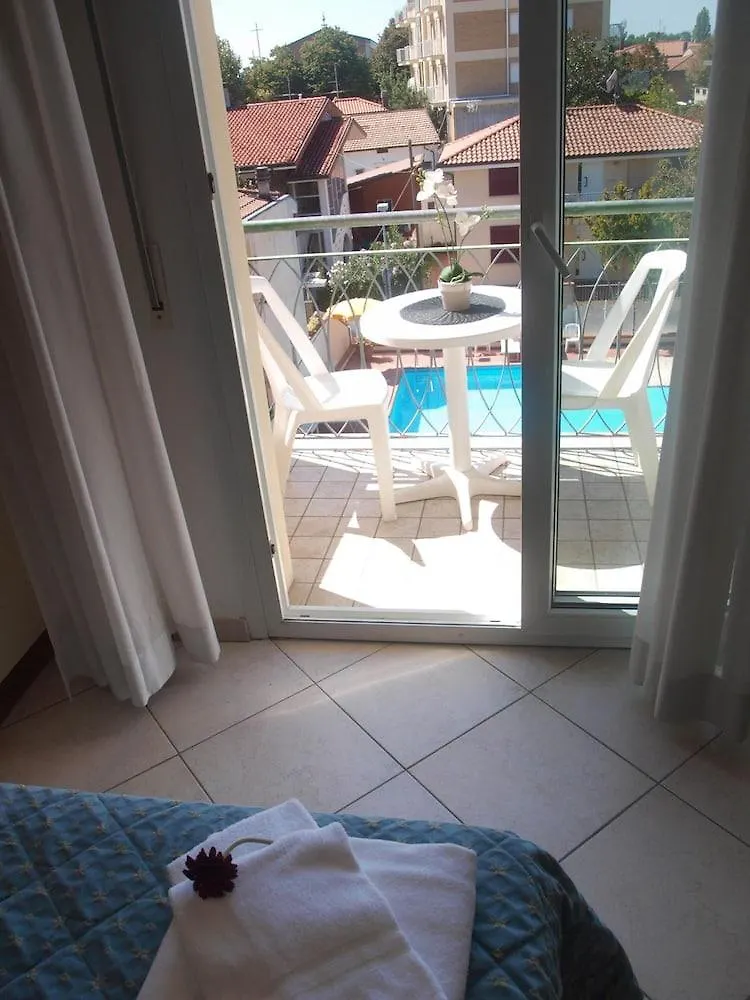*** Aparthotel Residence I Girasoli Rimini Italien