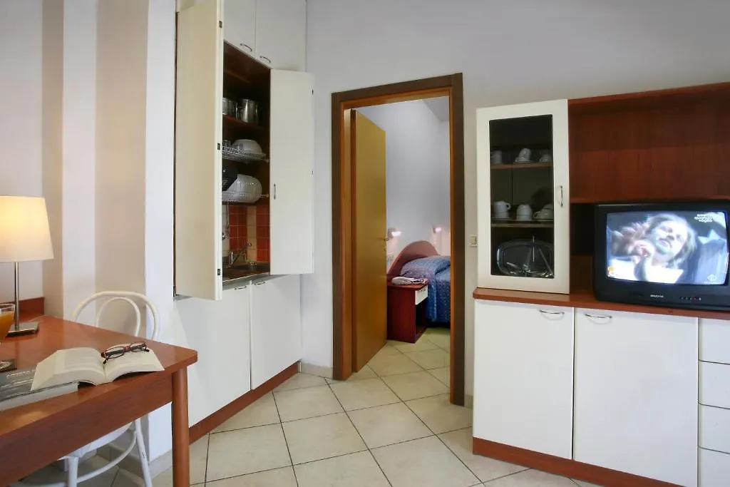 Residence I Girasoli Римини